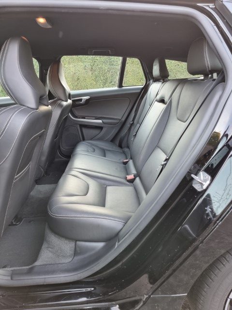 VOLVO V60 - D2 - DYNAMIC PACK