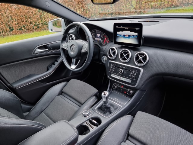 MERCEDES A 160 - AMG PACK