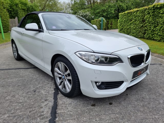 BMW 220i - CABRIOLET