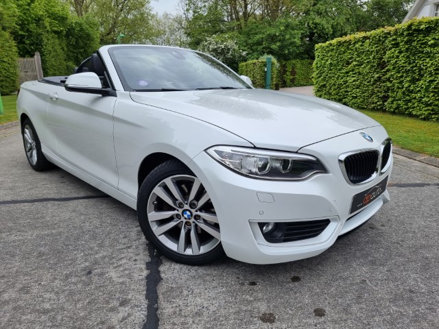BMW 220i - CABRIOLET