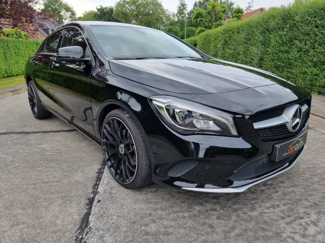 MERCEDES CLA 200