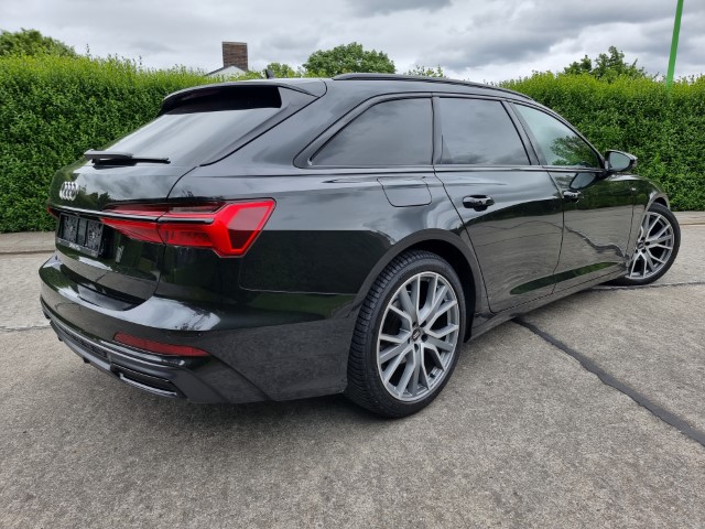 AUDI A6 - S line