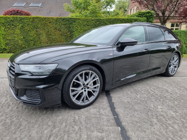 AUDI A6 - S line