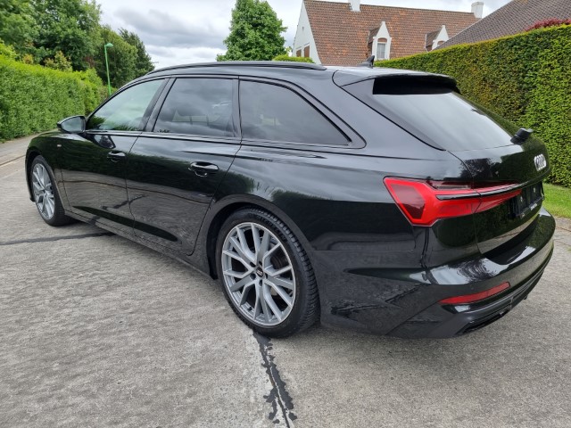 AUDI A6 - S line
