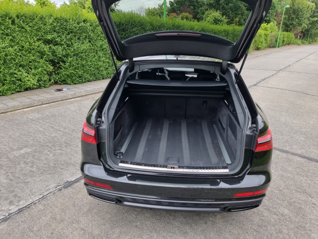 AUDI A6 - S line