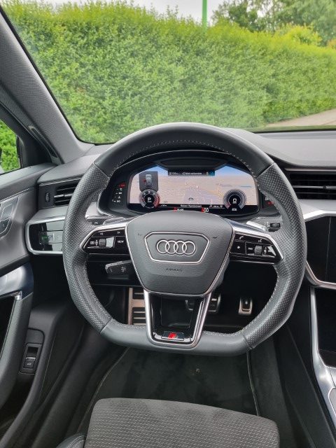 AUDI A6 - S line