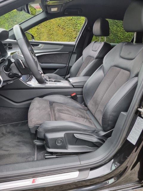 AUDI A6 - S line