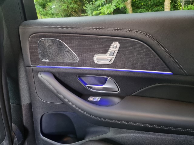 MERCEDES GLE 300 - 4 Matic - AMG Night Pack