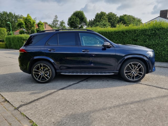 MERCEDES GLE 300 - 4 Matic - AMG Night Pack