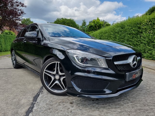 MERCEDES CLA 200 - AMG Pack