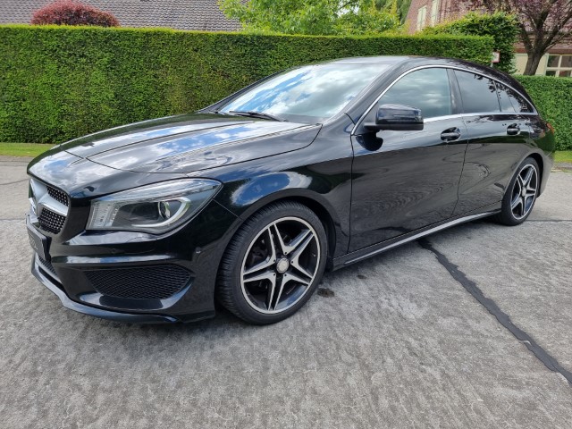 MERCEDES CLA 200 - AMG Pack