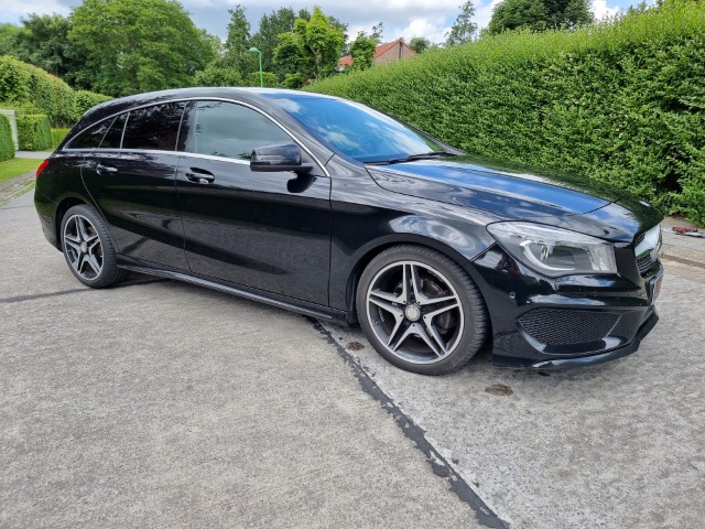 MERCEDES CLA 200 - AMG Pack