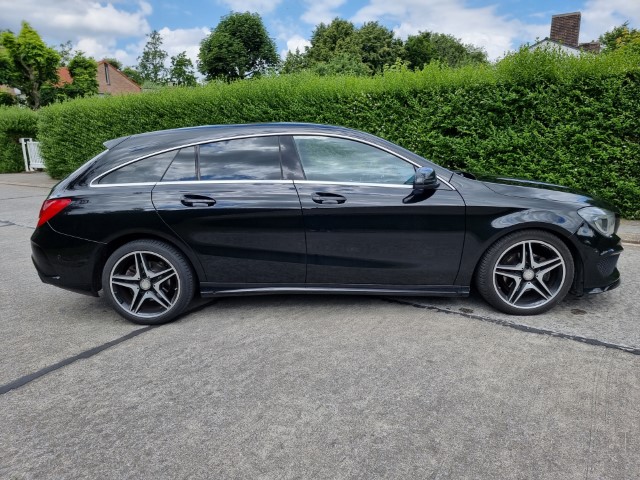 MERCEDES CLA 200 - AMG Pack
