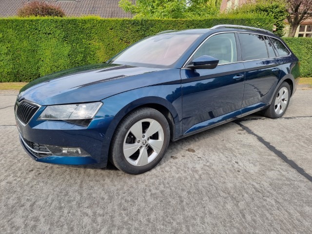 SKODA SUPERB 1.6 TDi