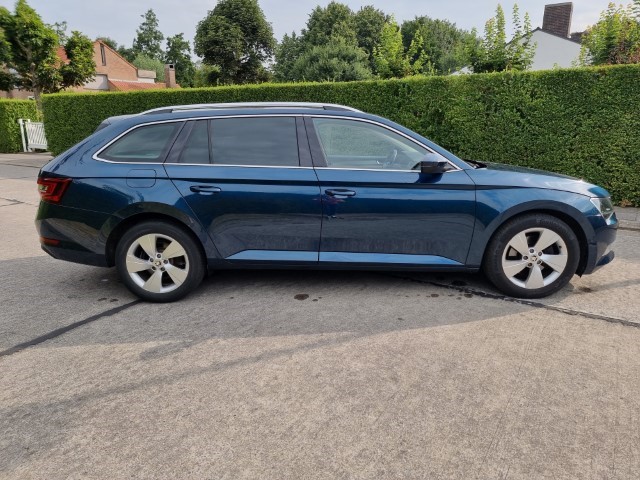 SKODA SUPERB 1.6 TDi