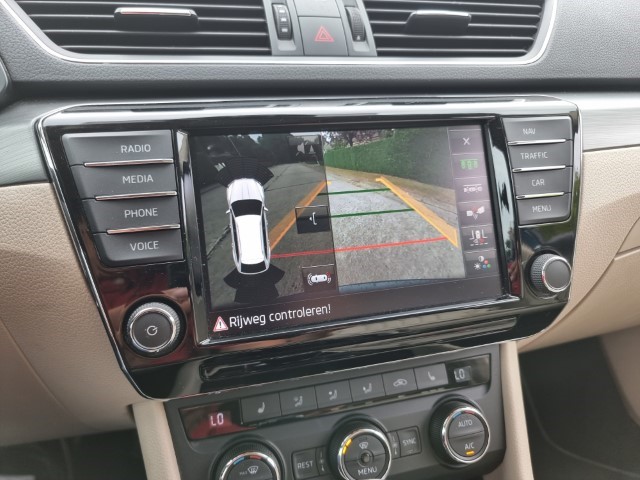 SKODA SUPERB 1.6 TDi