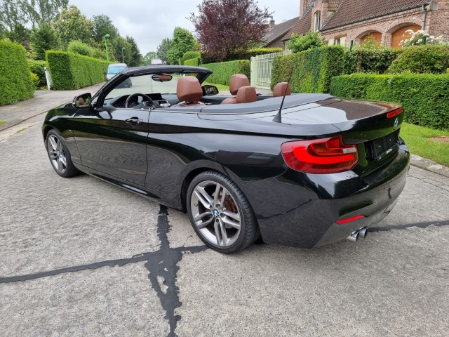 BMW 220i CABRIO M-PACK