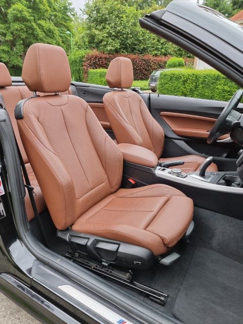 BMW 220i CABRIO M-PACK