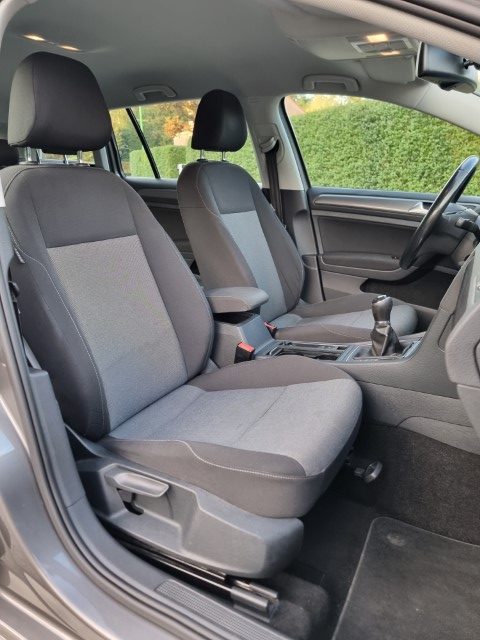 VOLKSWAGEN GOLF VARIANT 1.6 TDi