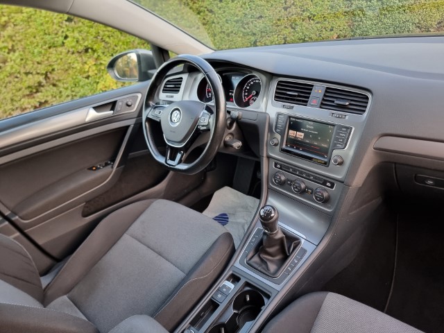 VOLKSWAGEN GOLF VARIANT 1.6 TDi