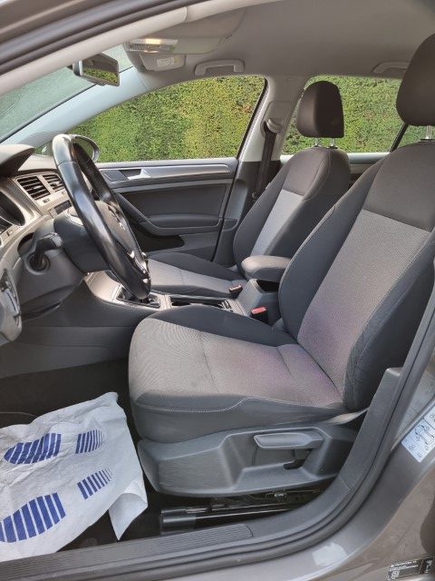 VOLKSWAGEN GOLF VARIANT 1.6 TDi