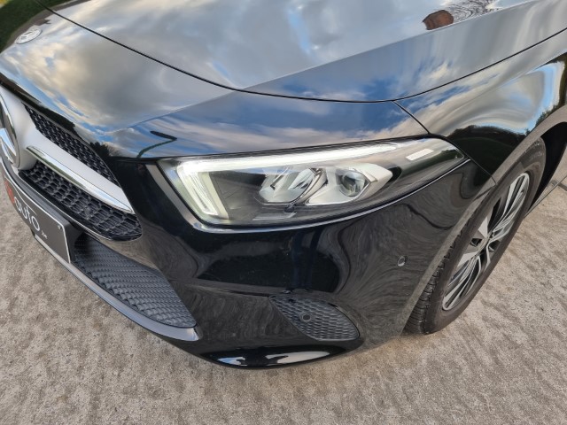 MERCEDES A180d