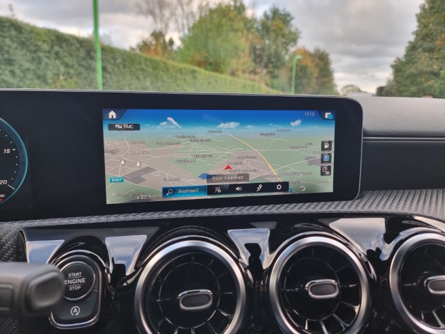 MERCEDES A180d