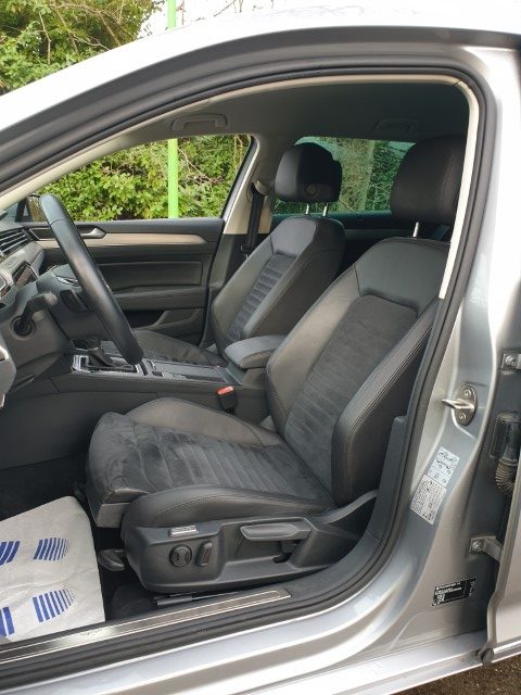 VOLKSWAGEN PASSAT VARIANT 2.0 TDi DSG
