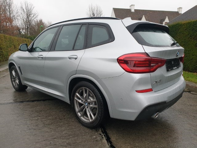 BMW X3 2.0i xDrive M-PACK