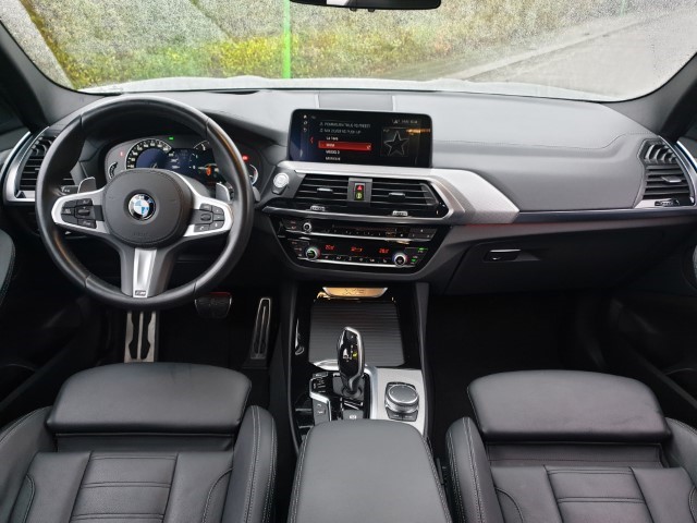 BMW X3 2.0i xDrive M-PACK