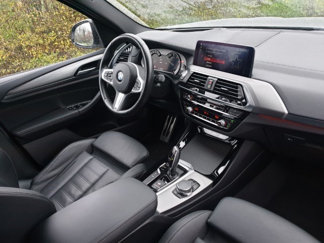 BMW X3 2.0i xDrive M-PACK