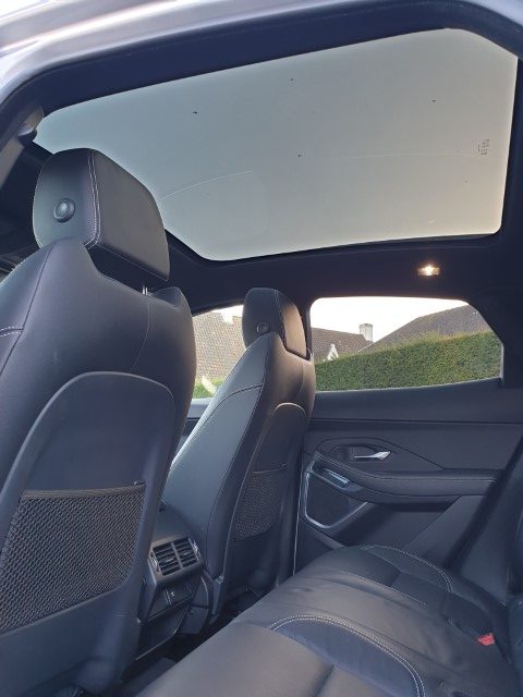 JAGUAR E-PACE 2.0 D AWD R-Dynamic SE