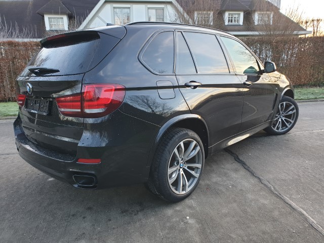 BMW X5 xDrive 3.0 M-PACK - Lichte vracht -