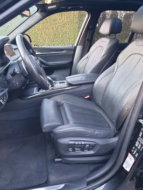 BMW X5 xDrive 3.0 M-PACK - Lichte vracht -
