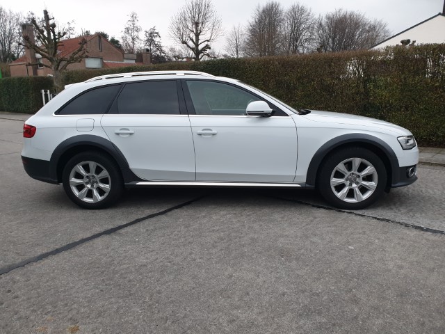 AUDI A4 2.0 TDI allroad Quattro S tronic