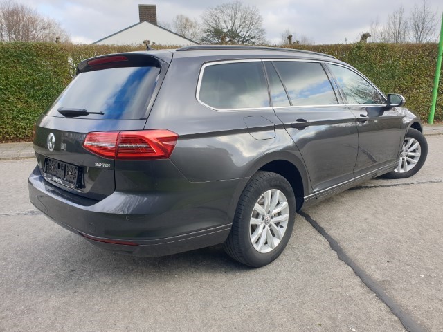 VOLKSWAGEN PASSAT VARIANT 2.0 TDi