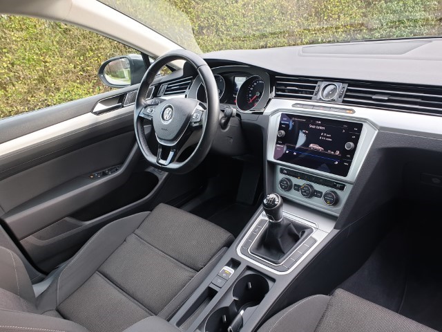 VOLKSWAGEN PASSAT VARIANT 2.0 TDi