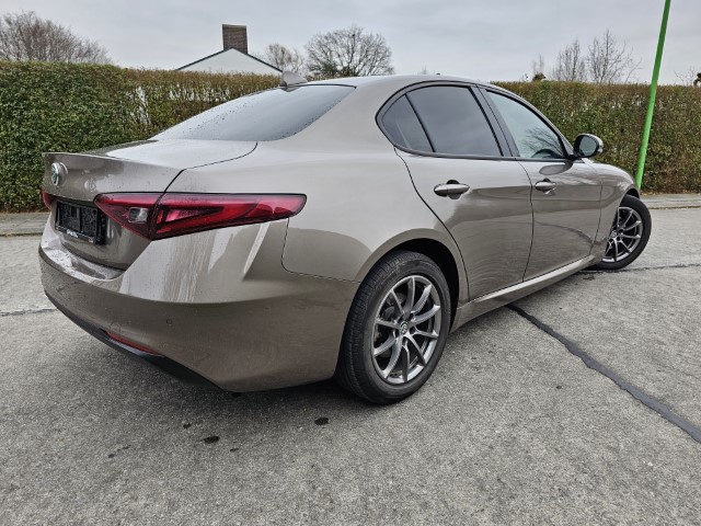 ALFA ROMEO GIULIA 2.2 JTDm