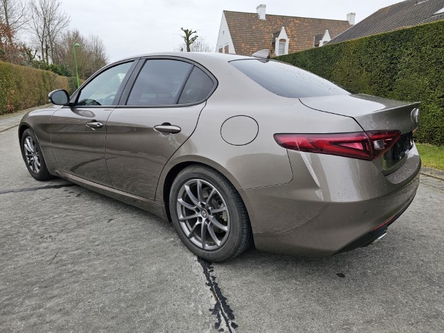 ALFA ROMEO GIULIA 2.2 JTDm