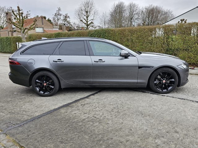 JAGUAR XF 2.0 D Pure