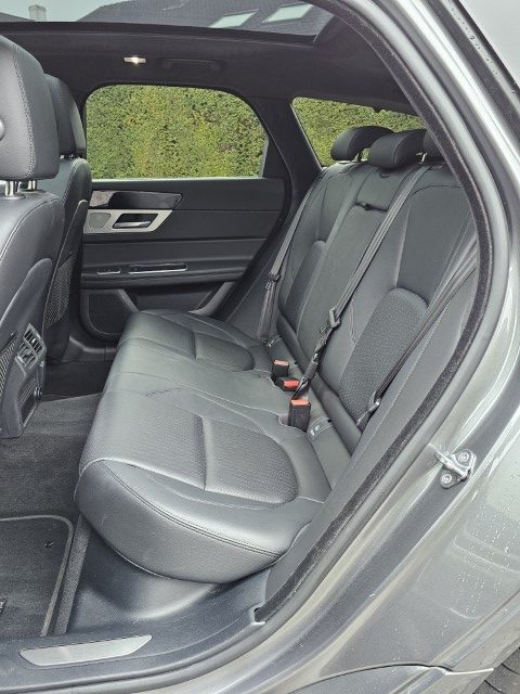 JAGUAR XF 2.0 D Pure