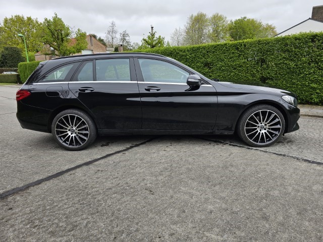 MERCEDES C180