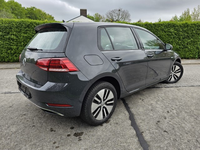 VOLKSWAGEN E-GOLF 35.8 KWh