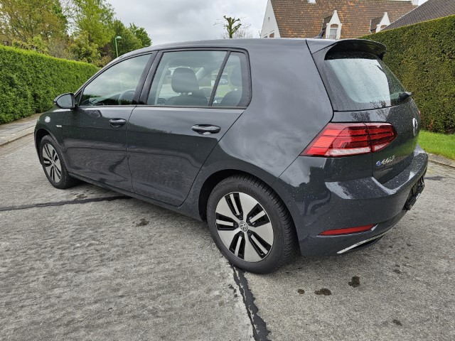 VOLKSWAGEN E-GOLF 35.8 KWh
