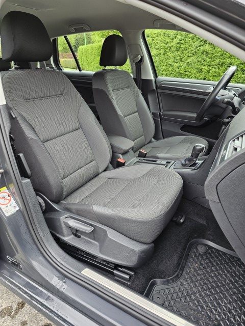 VOLKSWAGEN E-GOLF 35.8 KWh