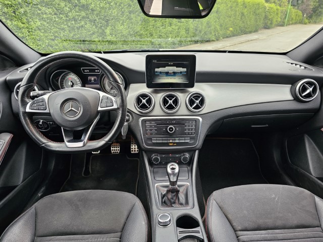 Mercedes CLA 200