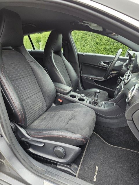 Mercedes CLA 200