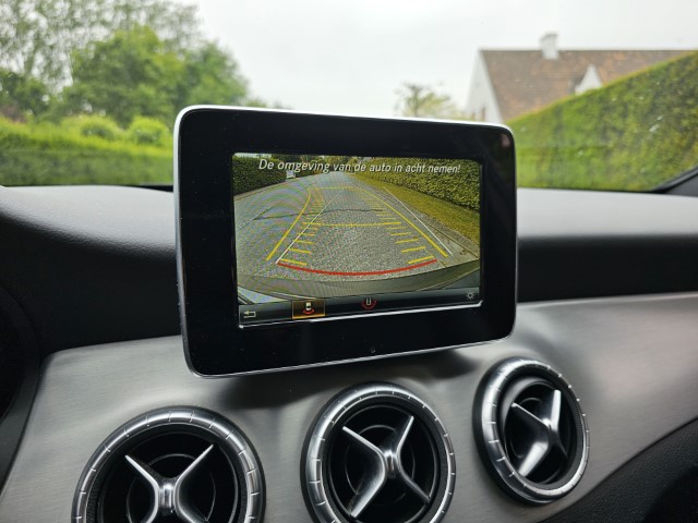 Mercedes CLA 200