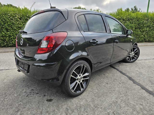 OPEL CORSA 1.4i