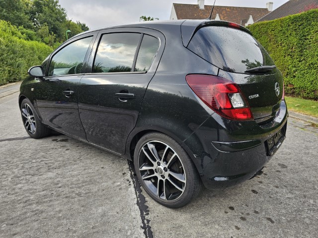 OPEL CORSA 1.4i